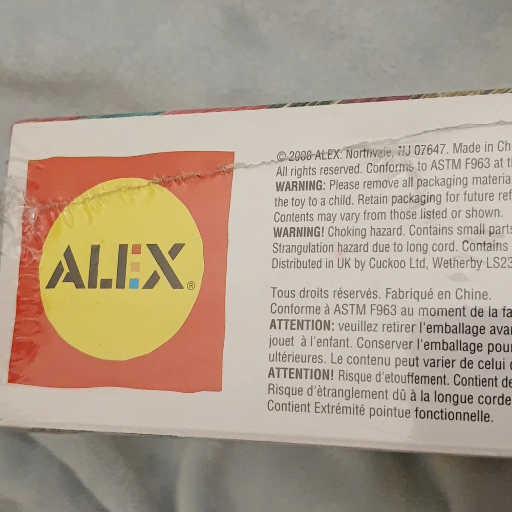 Alex Toys Friends 4 Ever Friendship Bracelet Making Kit, Makes 22 Bracelets NEW